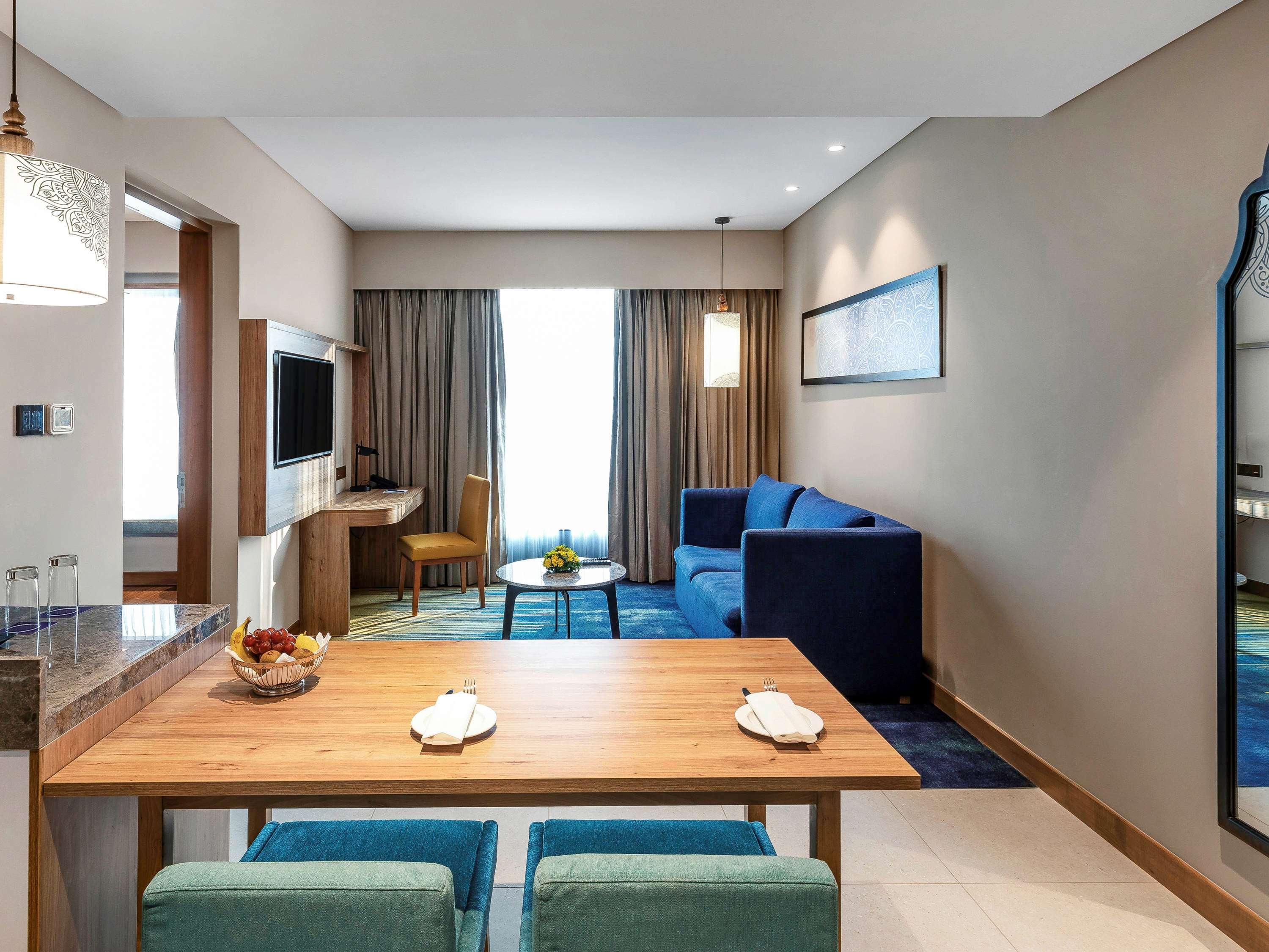 Grand Mercure Ahmedabad Gift City - An Accor Hotels Brand ガンディーナガル エクステリア 写真