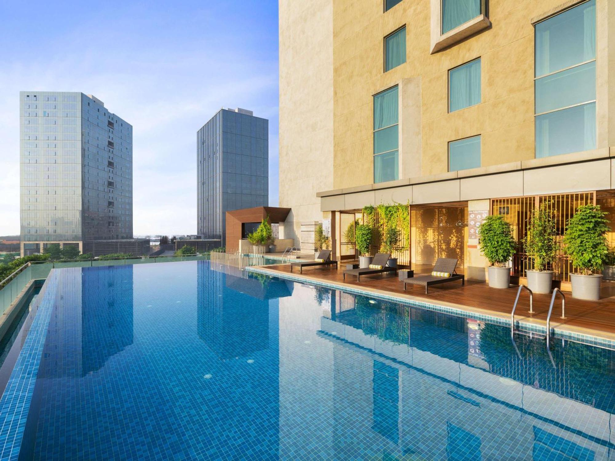 Grand Mercure Ahmedabad Gift City - An Accor Hotels Brand ガンディーナガル エクステリア 写真