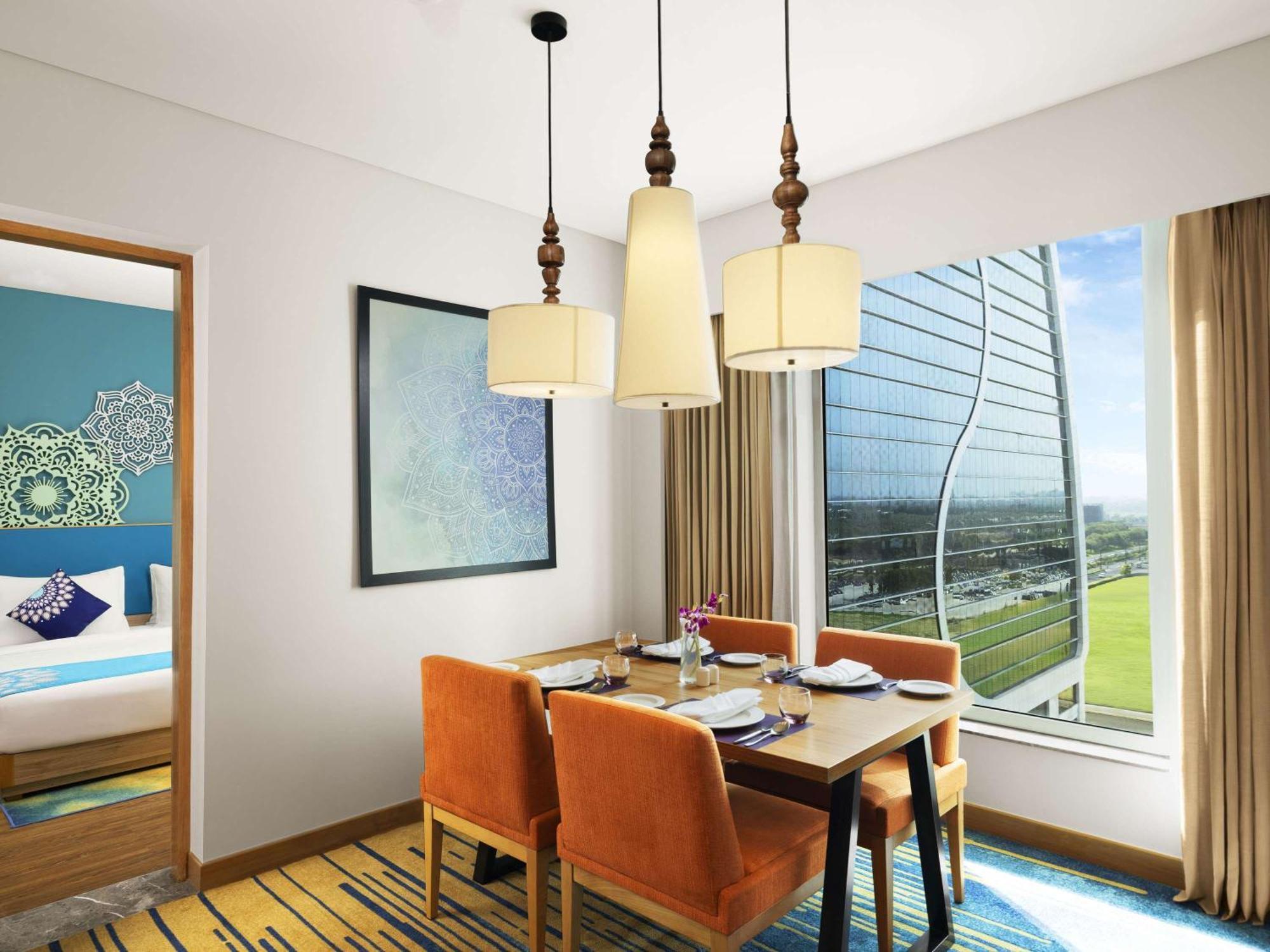 Grand Mercure Ahmedabad Gift City - An Accor Hotels Brand ガンディーナガル エクステリア 写真