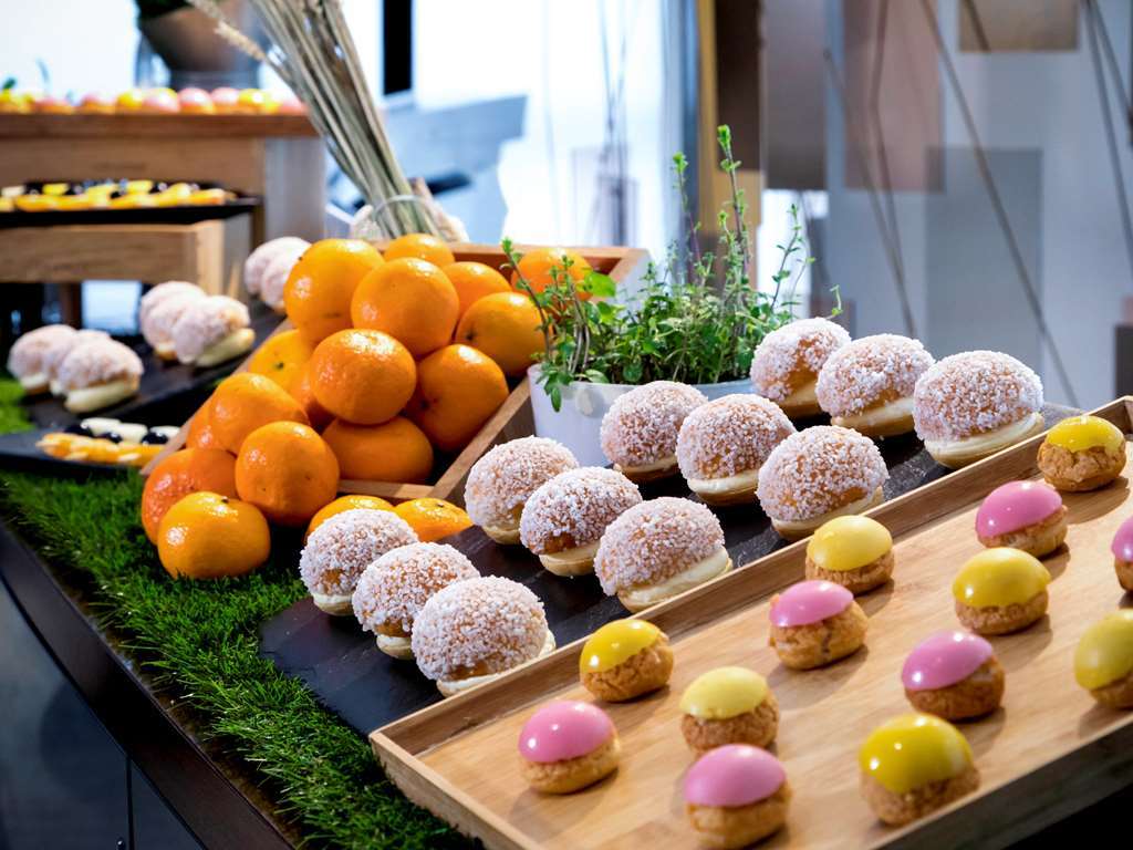 Grand Mercure Ahmedabad Gift City - An Accor Hotels Brand ガンディーナガル エクステリア 写真